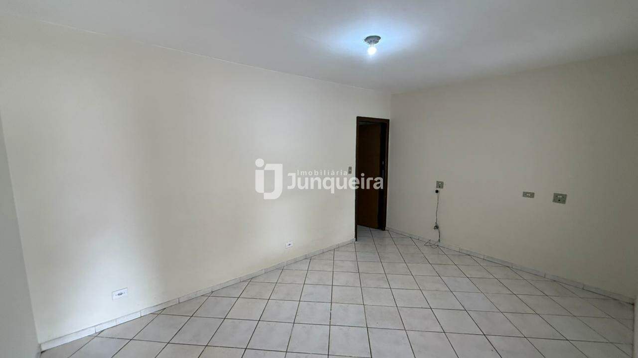Casa para alugar, 2 quartos, 2 vagas, no bairro Parque Orlanda I em Piracicaba - SP