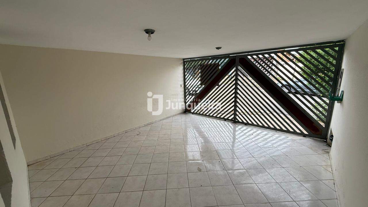 Casa para alugar, 2 quartos, 2 vagas, no bairro Parque Orlanda I em Piracicaba - SP