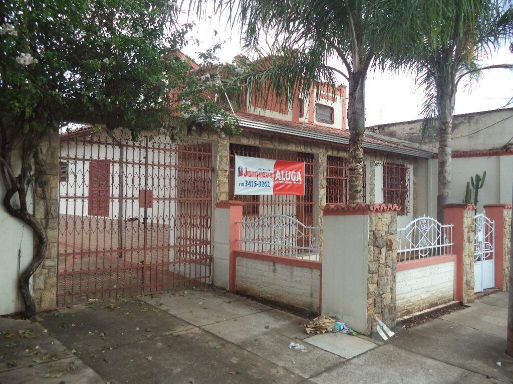 Casa para alugar, 3 quartos, 4 vagas, no bairro Santa Terezinha em Piracicaba - SP