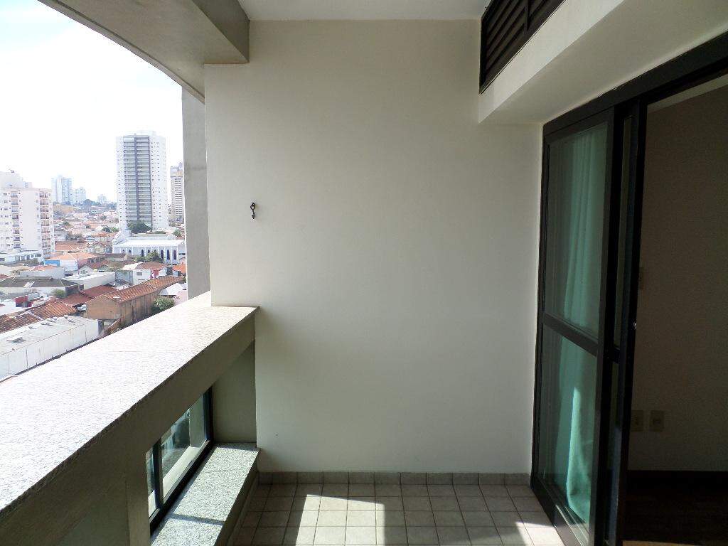 Apartamento à venda no Edifício Flávia, 3 quartos, sendo 1 suíte, 1 vaga, no bairro Centro em Piracicaba - SP