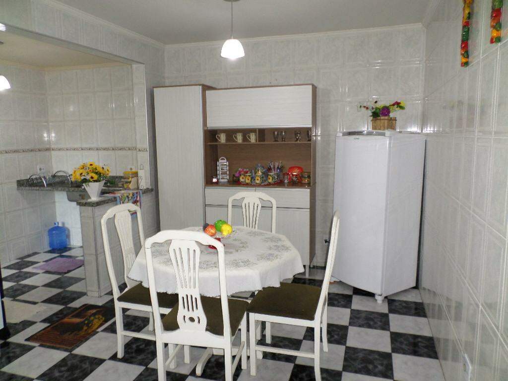 Casa à venda, 6 quartos, sendo 1 suíte, 3 vagas, no bairro Paulicéia em Piracicaba - SP