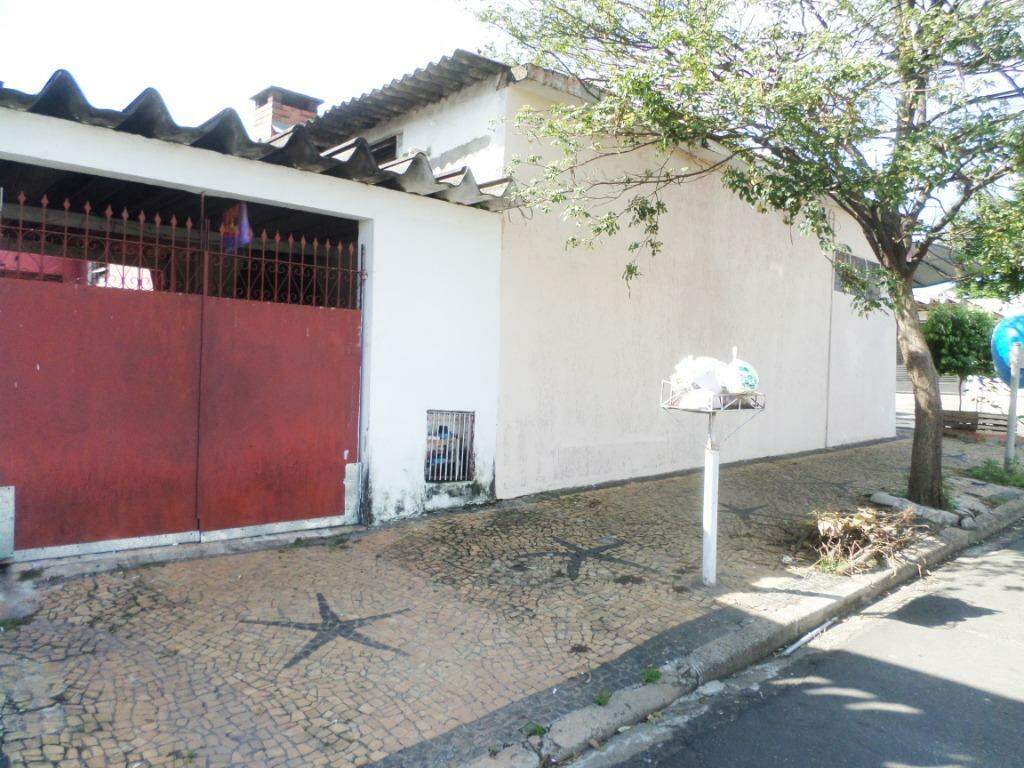 Casa à venda, 3 quartos, sendo 1 suíte, 2 vagas, no bairro Morumbi em Piracicaba - SP