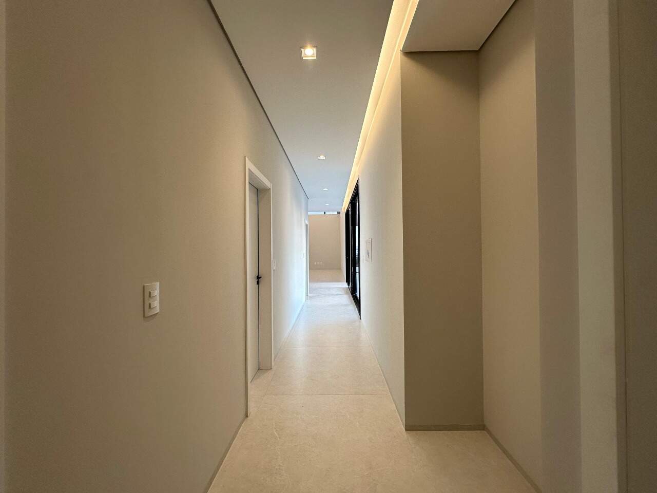 Casa em Condomínio à venda no Bonfim: 