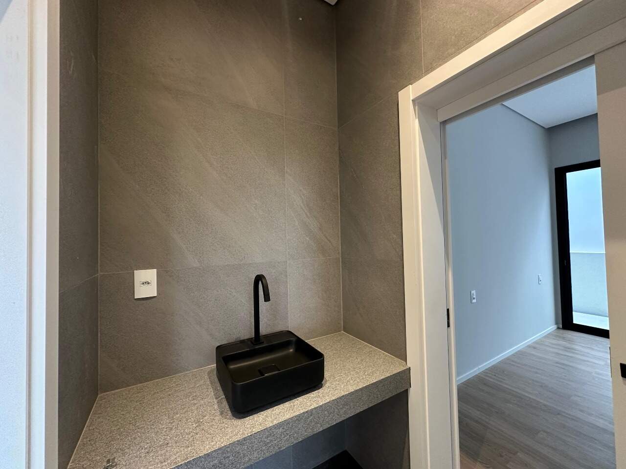 Casa em Condomínio à venda no Bonfim: 