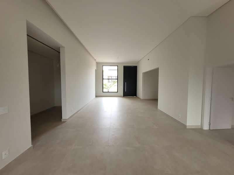 Casa no Condomínio Villas do Golfe, em Itu disponível para à venda | Grupo Kaion: 