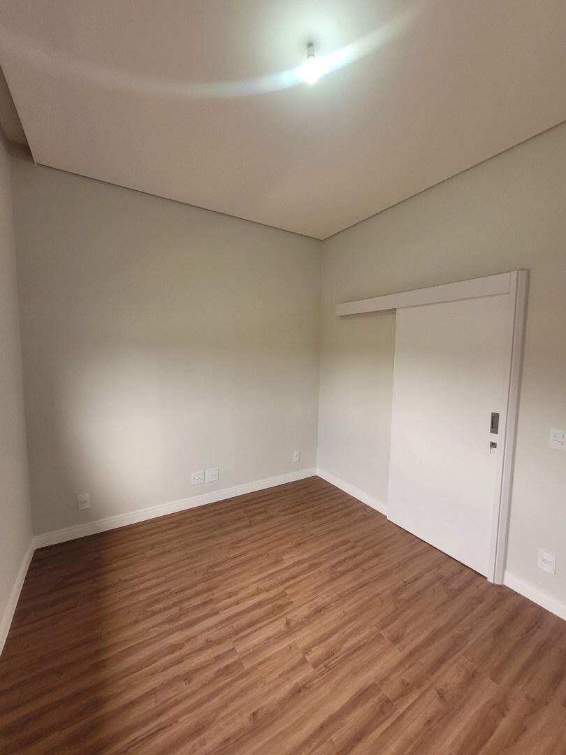 Casa no Condomínio Villas do Golfe, em Itu disponível para à venda | Grupo Kaion: 