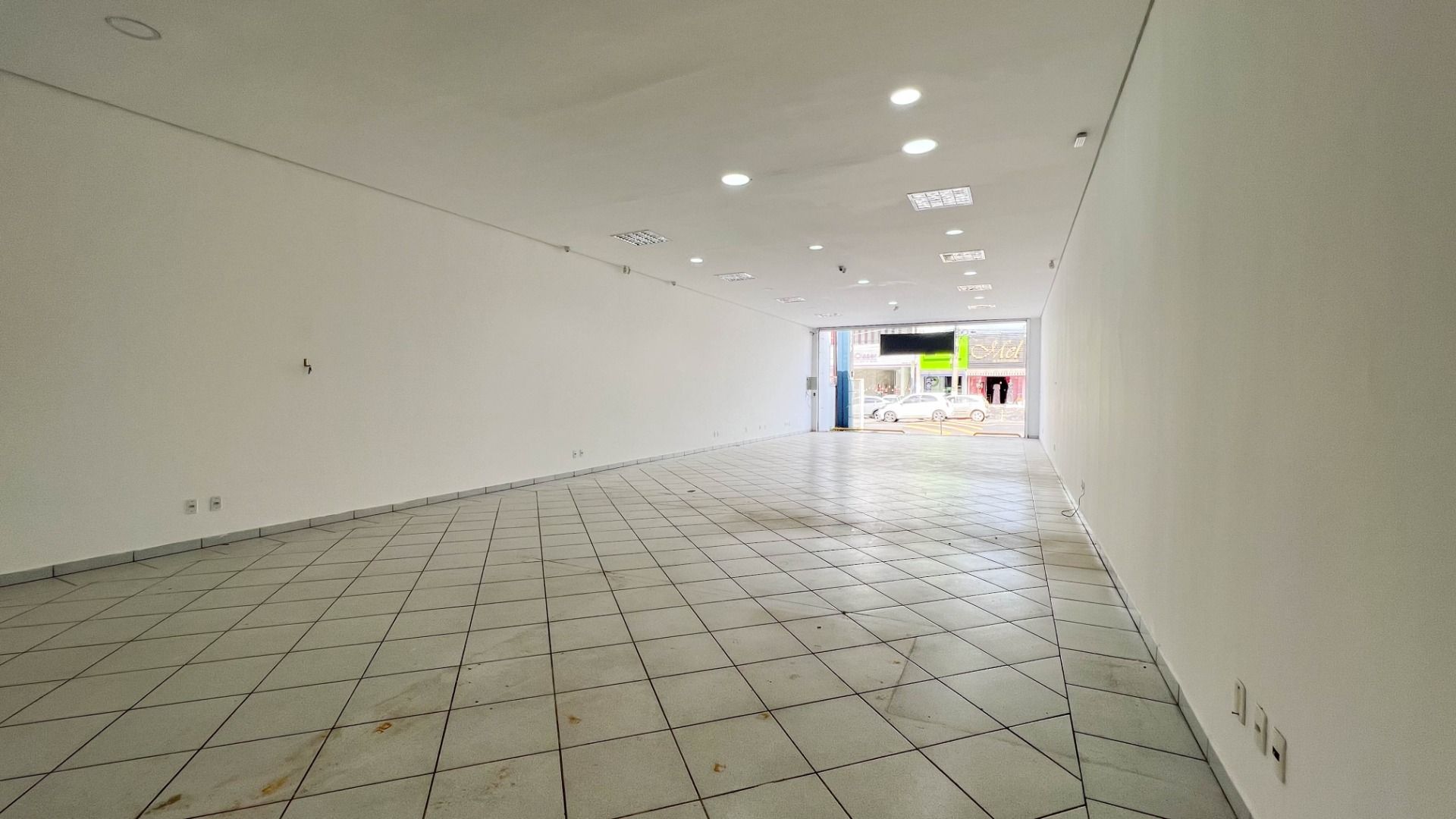 Salão no Vila Nova, em Itu disponível para para aluguel | Grupo Kaion: Salão para locação no bairro Vila Nova em Itu/SP