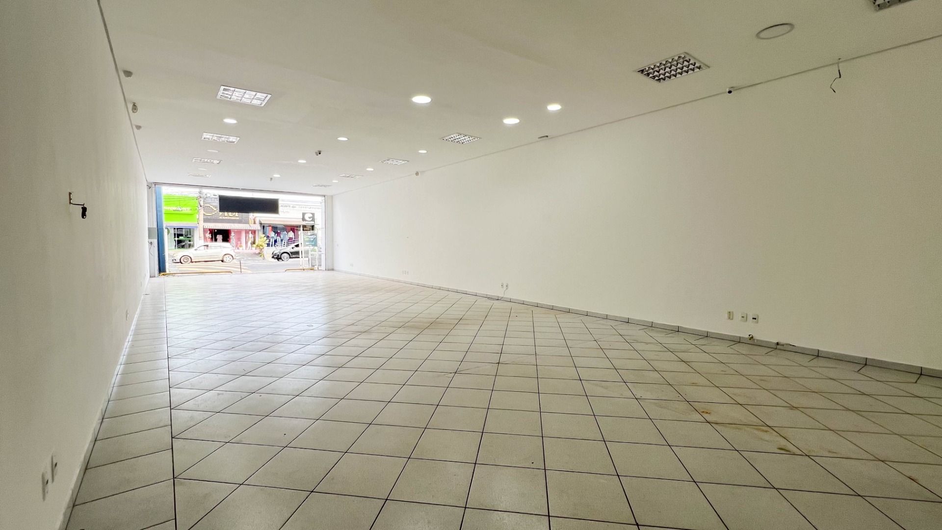 Salão no Vila Nova, em Itu disponível para para aluguel | Grupo Kaion: Salão para locação no bairro Vila Nova em Itu/SP
