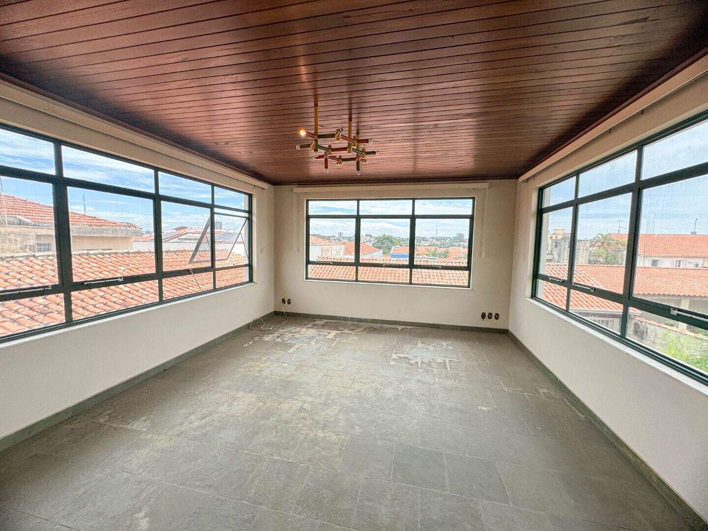 Casa no Centro, em Itu disponível para à venda | Grupo Kaion: 