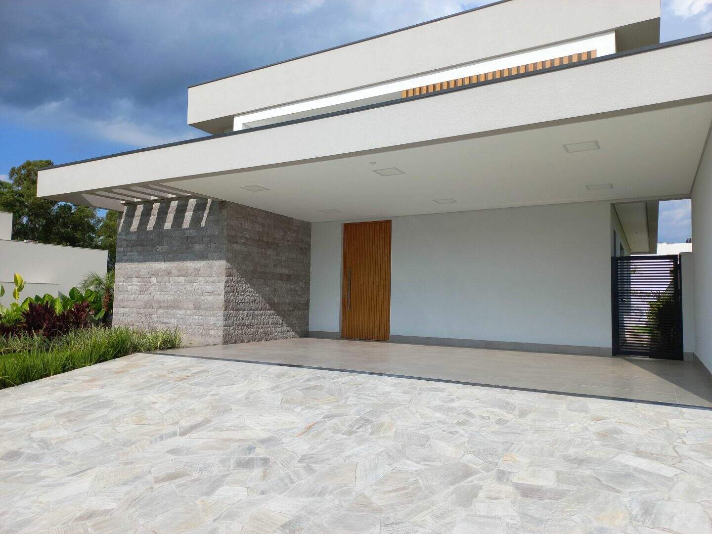 Casa no Condomínio Villas do Golfe, em Itu disponível para à venda | Grupo Kaion: Casa à venda em Itu no Condomínio Villas do Golfe