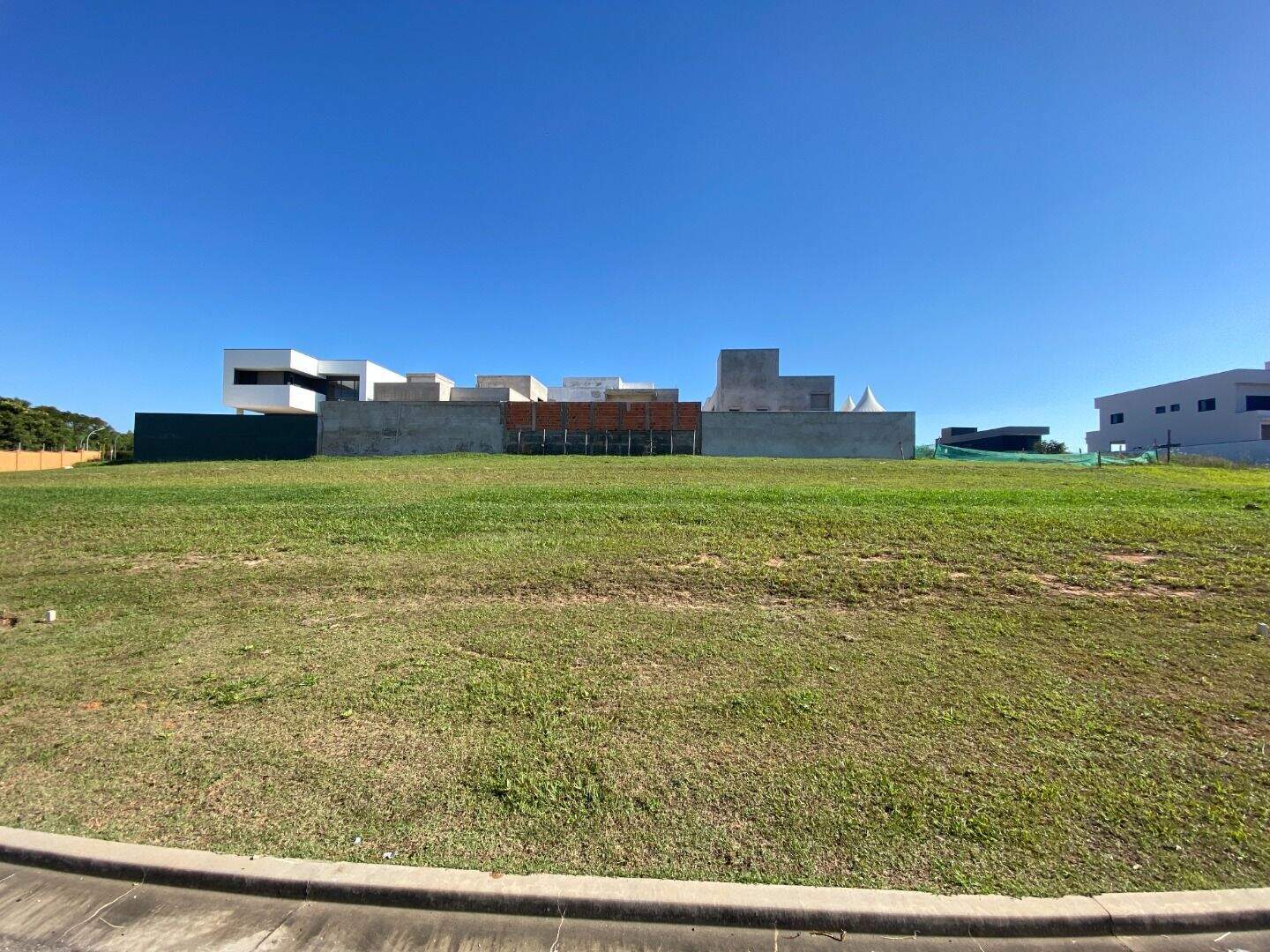 Terreno no Condomínio Alphaville Castelo, em Itu disponível para à venda | Grupo Kaion: 