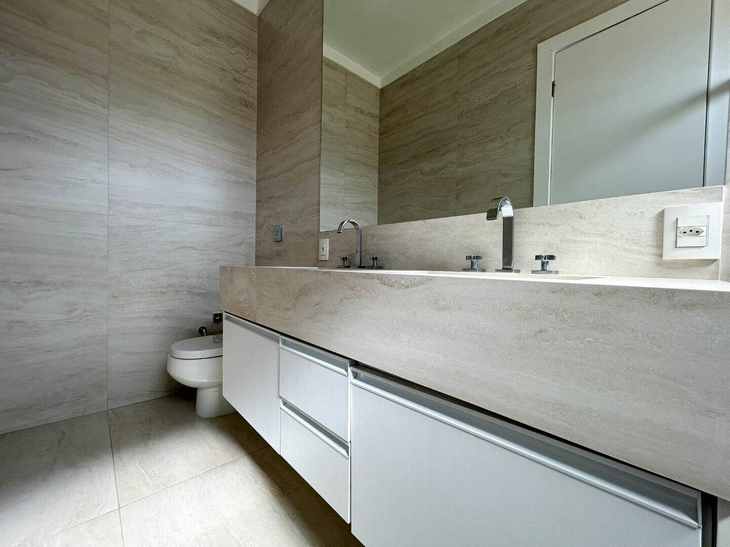 Casa no Condomínio Villas do Golfe, em Itu disponível para à venda | Grupo Kaion: 