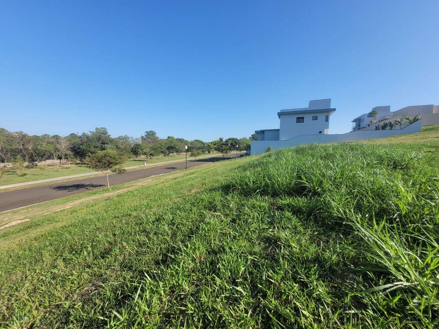 Terreno no Condomínio Villas do Golfe, em Itu disponível para à venda | Grupo Kaion: 