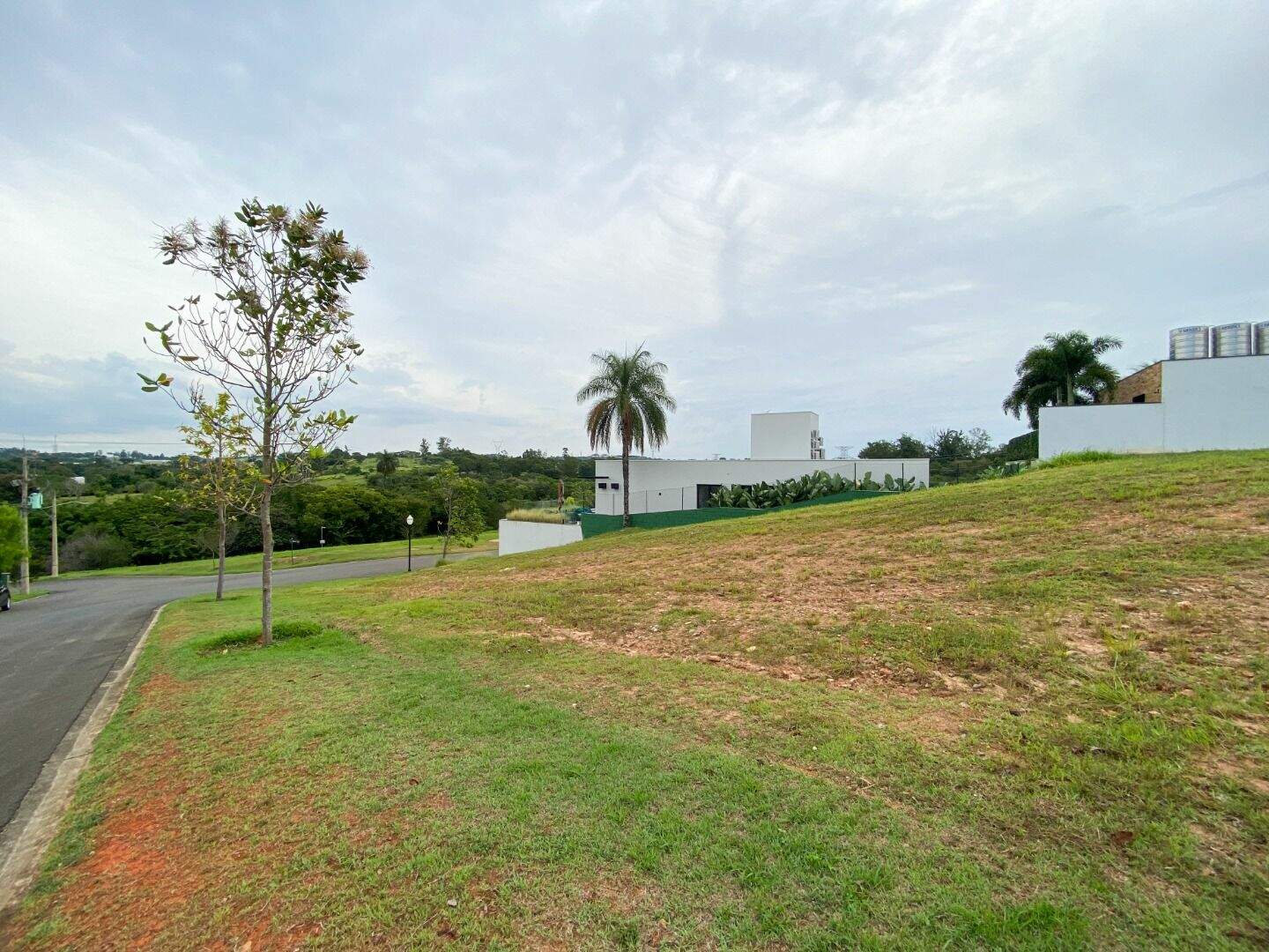 Terreno no Condomínio Villas do Golfe, em Itu disponível para à venda | Grupo Kaion: 