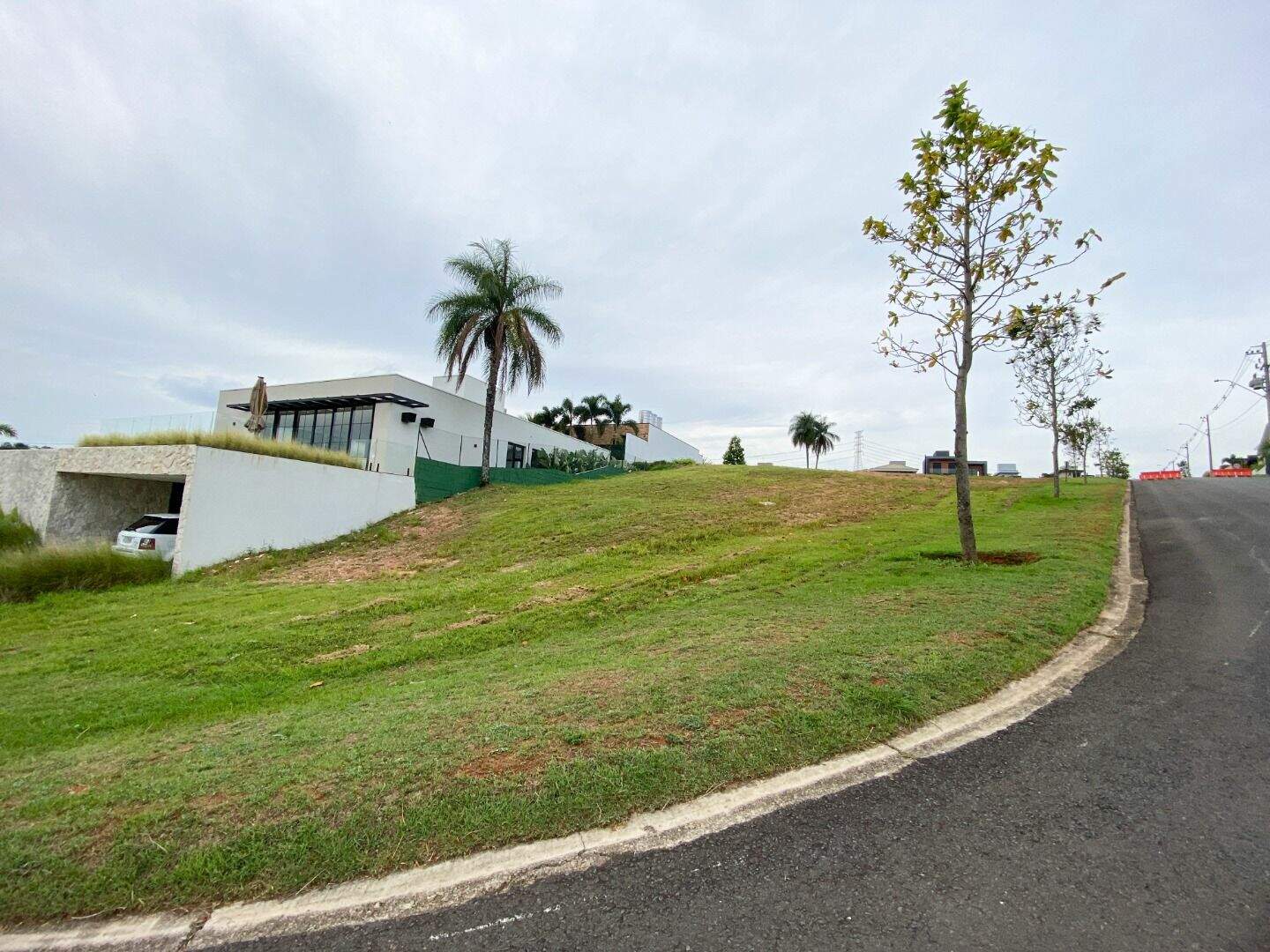 Terreno no Condomínio Villas do Golfe, em Itu disponível para à venda | Grupo Kaion: 