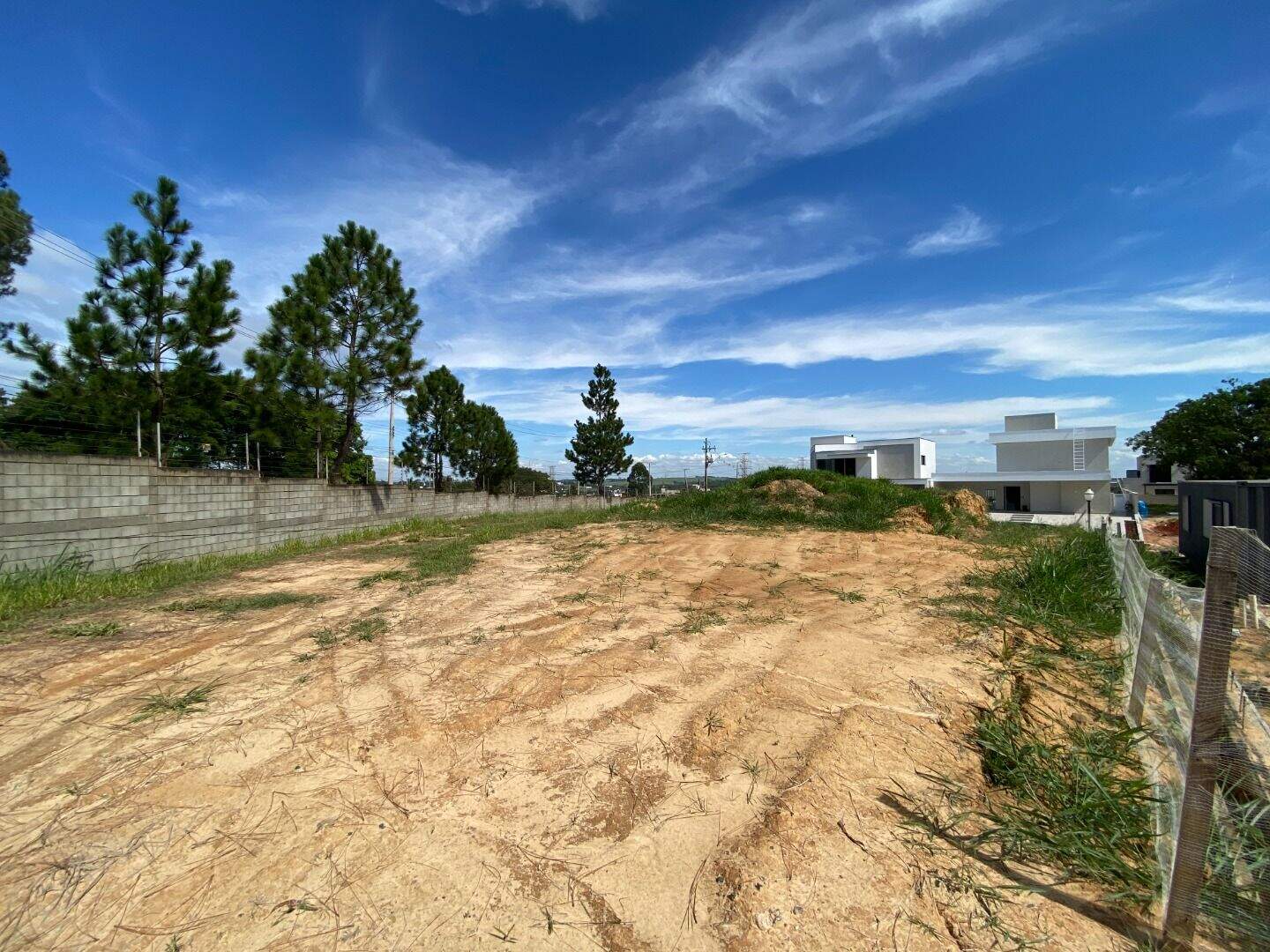 Terreno no Condomínio Villas do Golfe, em Itu disponível para à venda | Grupo Kaion: 