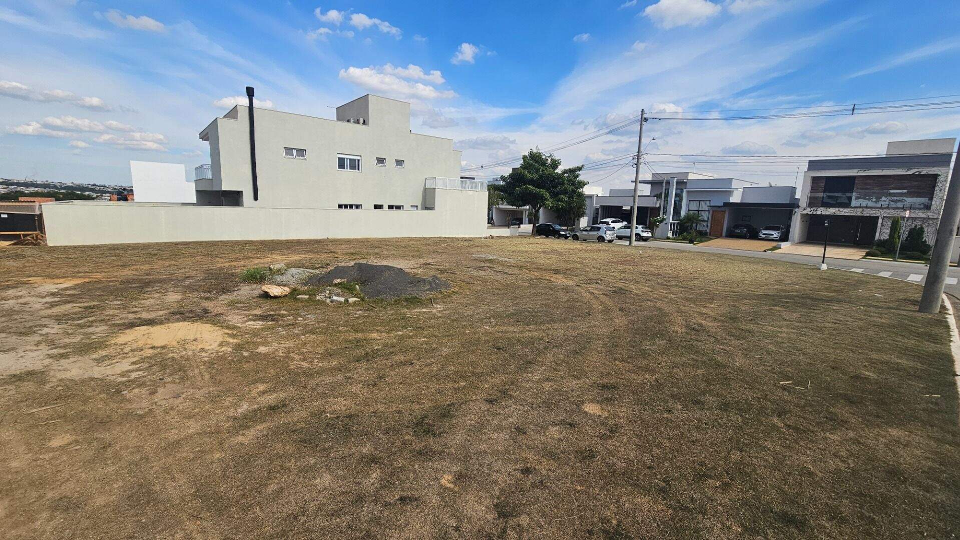 Terreno no Condomínio Residencial Mont Blanc, em Itu disponível para à venda | Grupo Kaion: 