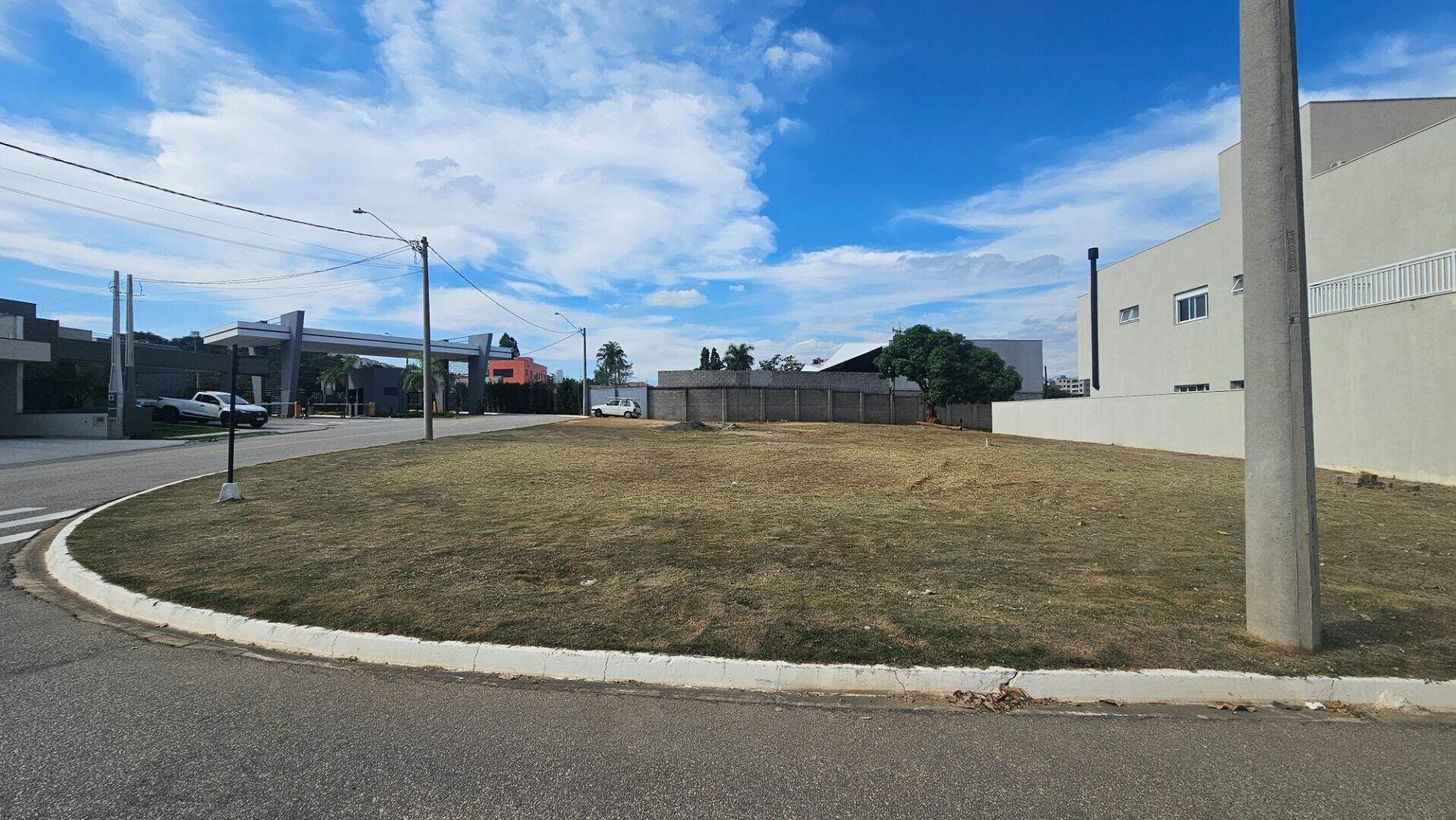 Terreno no Condomínio Residencial Mont Blanc, em Itu disponível para à venda | Grupo Kaion: 