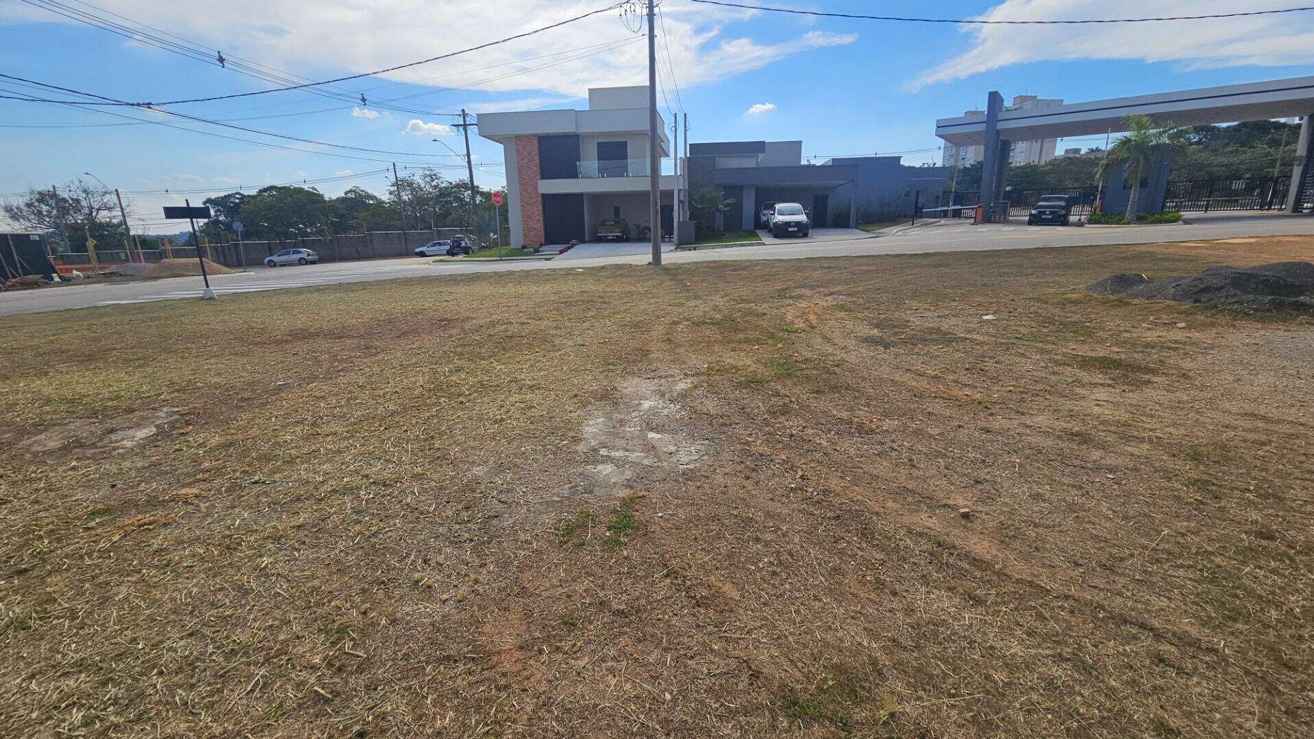 Terreno no Condomínio Residencial Mont Blanc, em Itu disponível para à venda | Grupo Kaion: 
