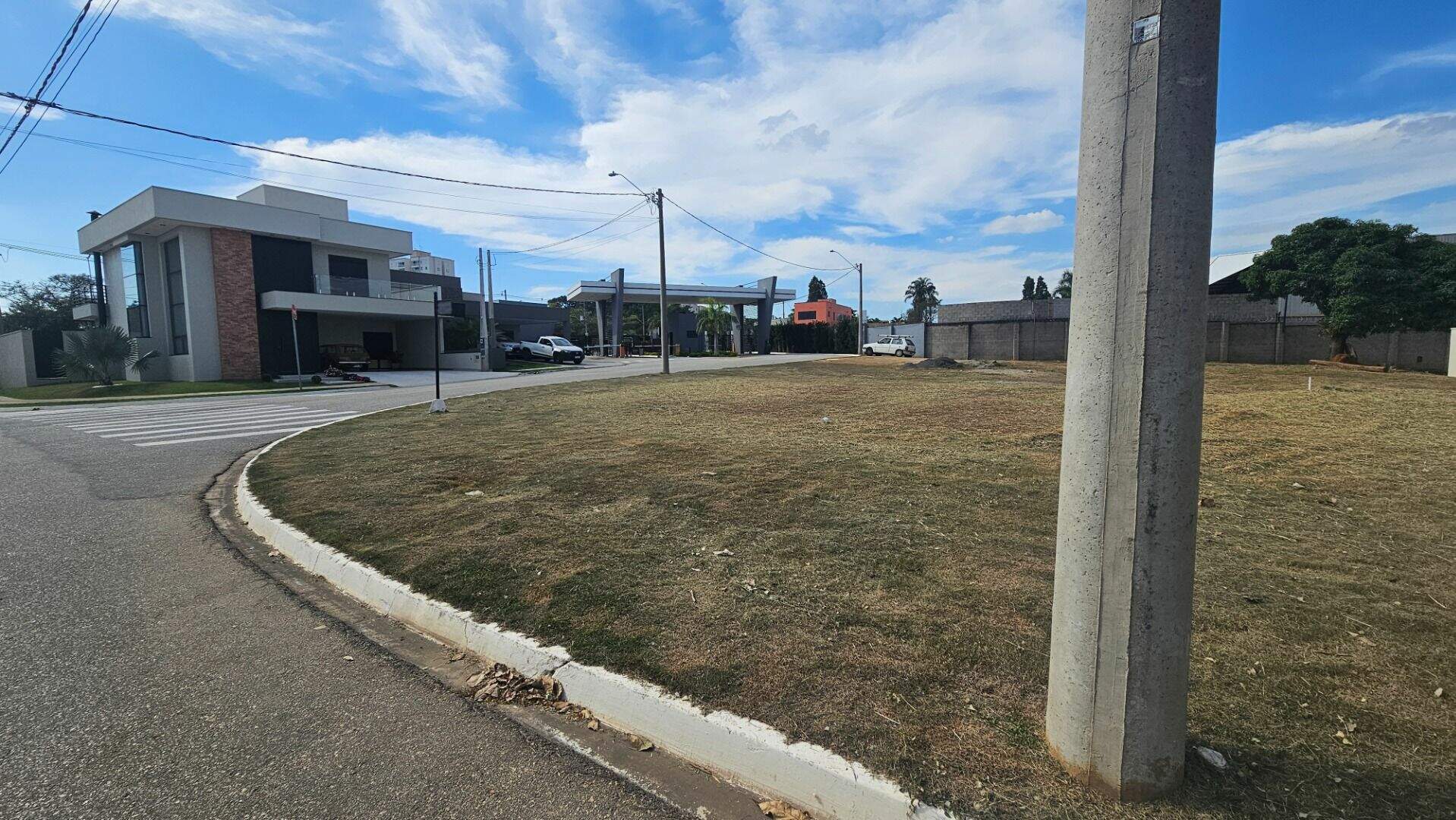 Terreno no Condomínio Residencial Mont Blanc, em Itu disponível para à venda | Grupo Kaion: 