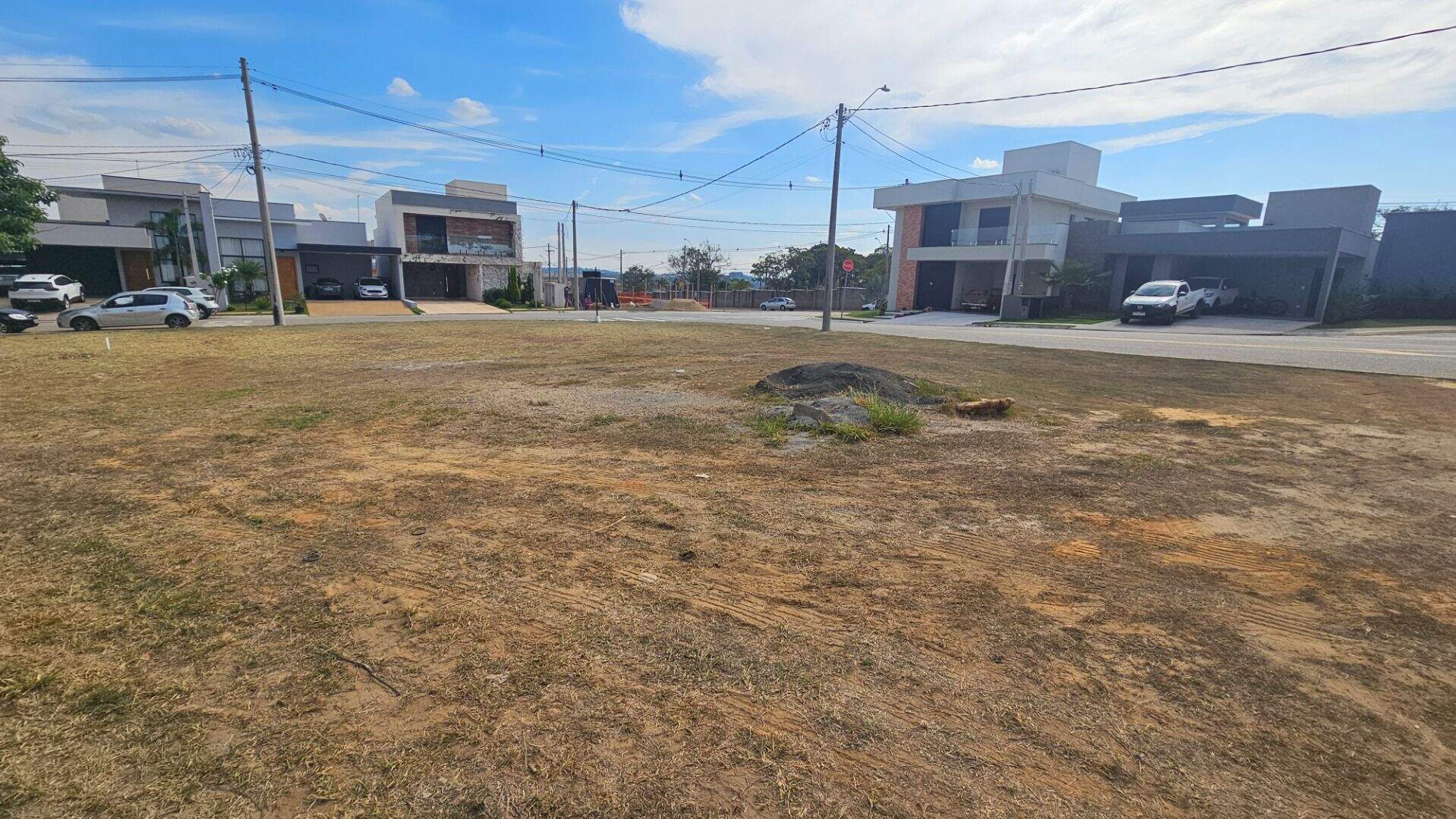 Terreno no Condomínio Residencial Mont Blanc, em Itu disponível para à venda | Grupo Kaion: 