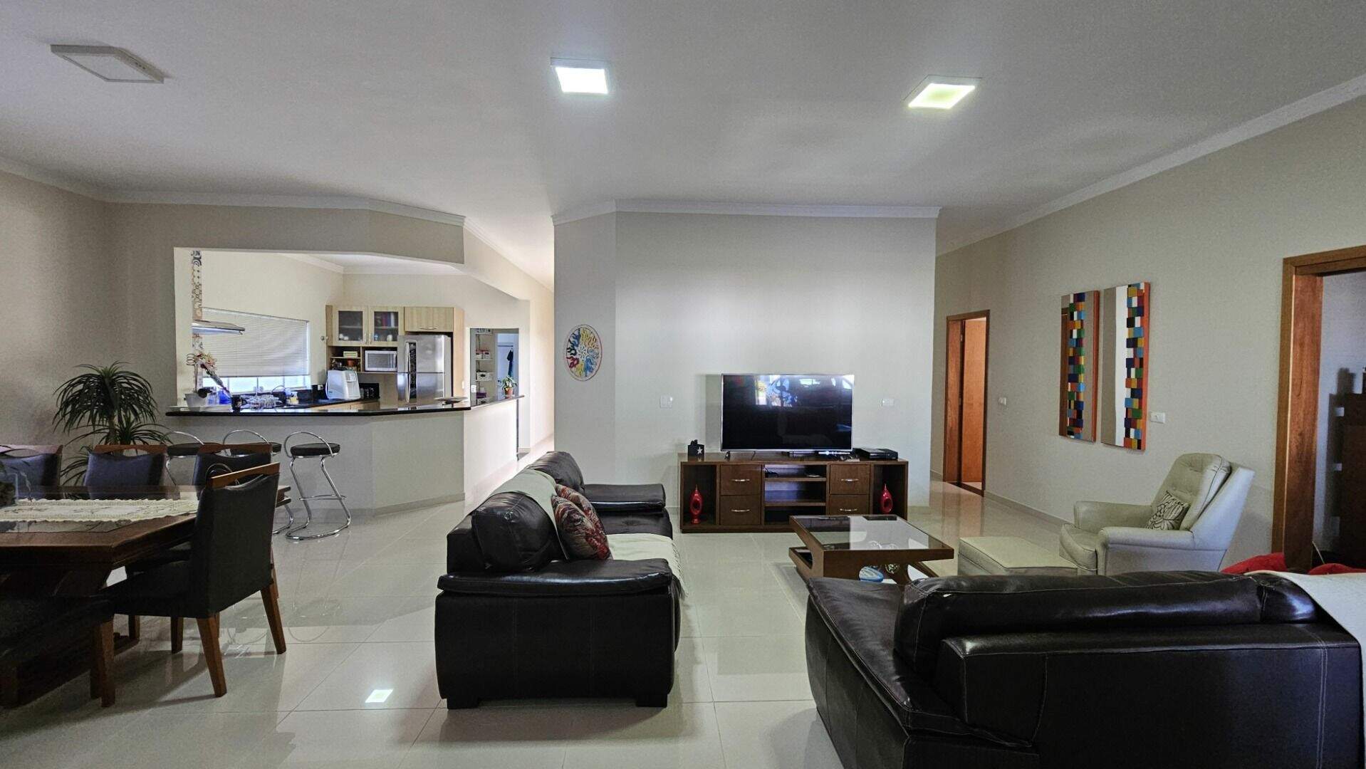 Casa no Condomínio Lagos DIcaraí, em Salto disponível para à venda | Grupo Kaion: 