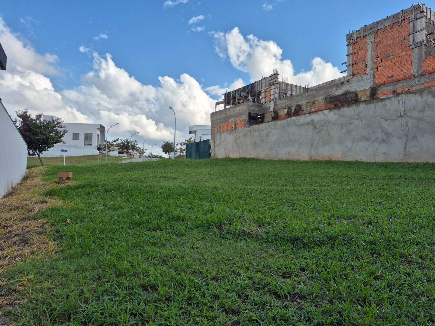 Terreno no Condomínio Alphaville Castelo, em Itu disponível para à venda | Grupo Kaion: 