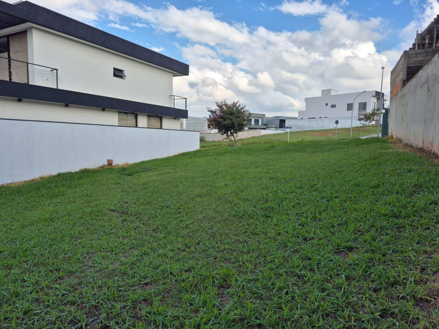 Terreno no Condomínio Alphaville Castelo, em Itu disponível para à venda | Grupo Kaion: 