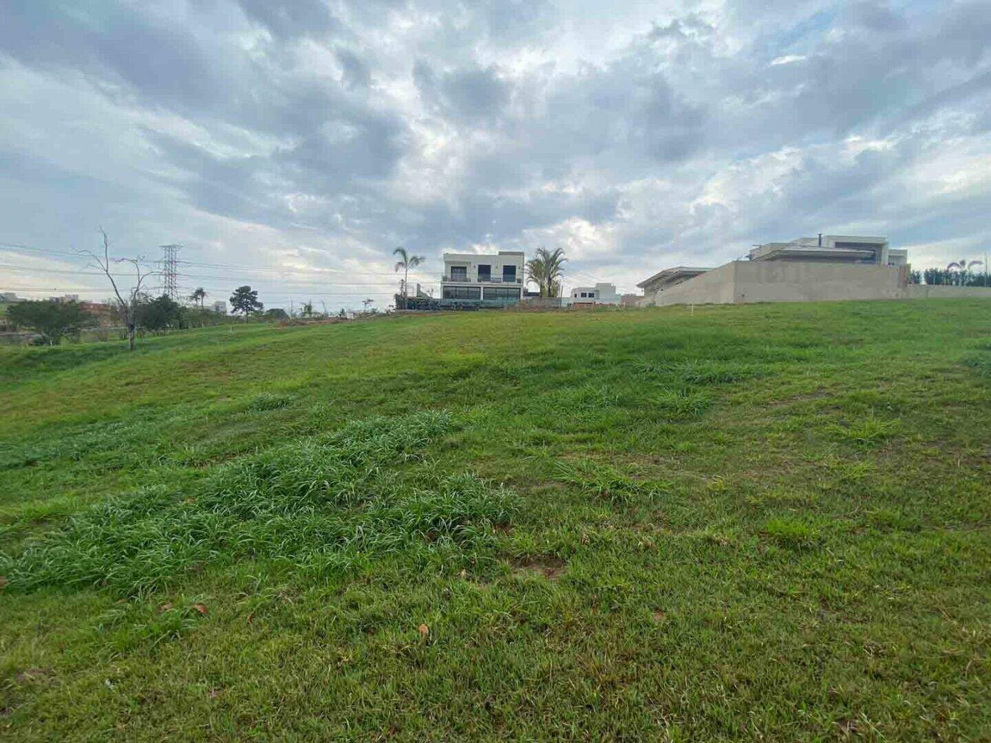 Terreno no Condomínio Villas do Golfe, em Itu disponível para à venda | Grupo Kaion: 