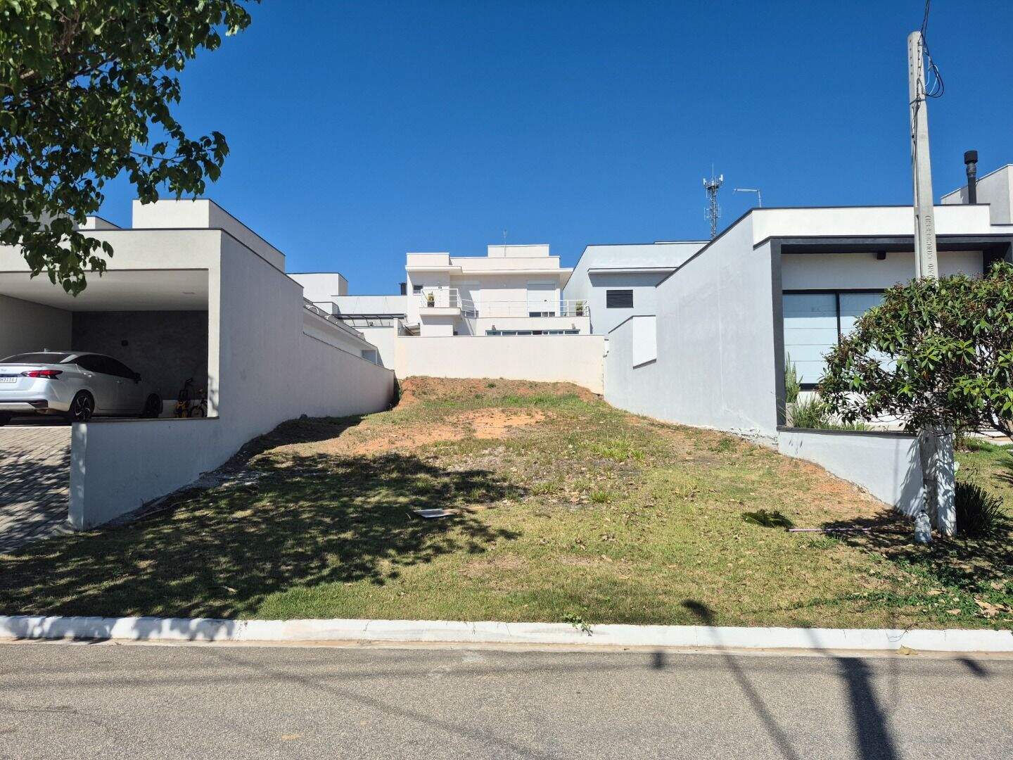 Terreno no Condomínio Residencial Mont Blanc, em Itu disponível para à venda | Grupo Kaion: 