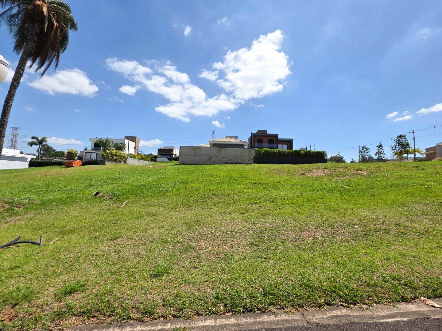 Terreno no Condomínio Villas do Golfe, em Itu disponível para à venda | Grupo Kaion: 