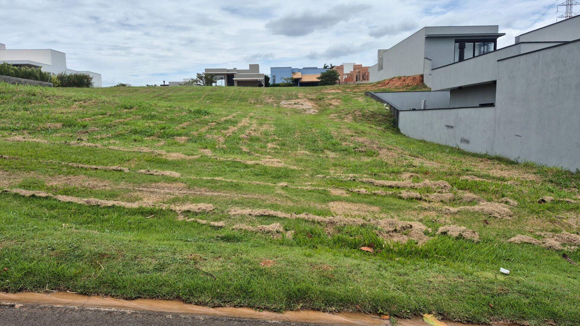 Terreno no Condomínio Villas do Golfe, em Itu disponível para à venda | Grupo Kaion: 