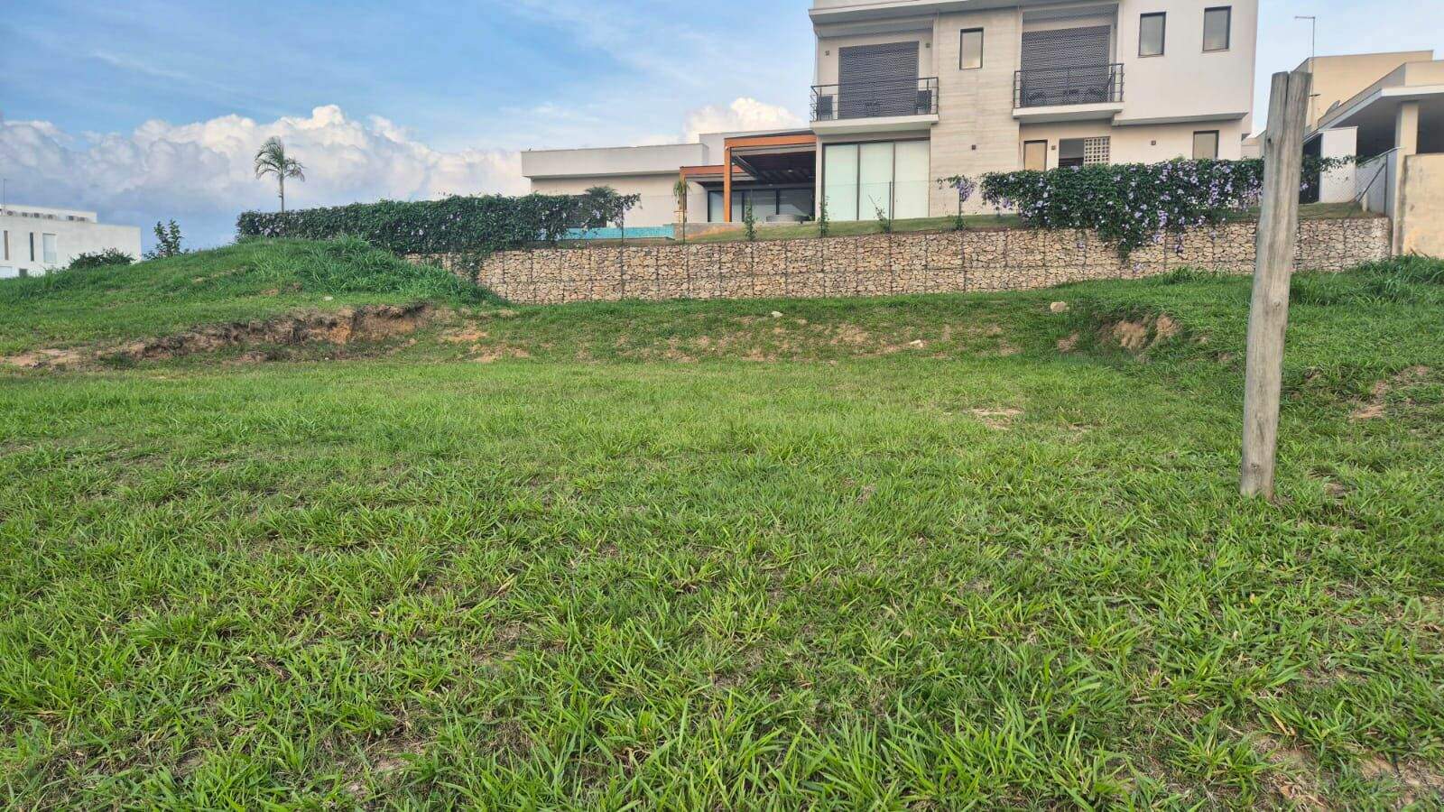 Terreno no Condomínio Villas do Golfe, em Itu disponível para à venda | Grupo Kaion: 