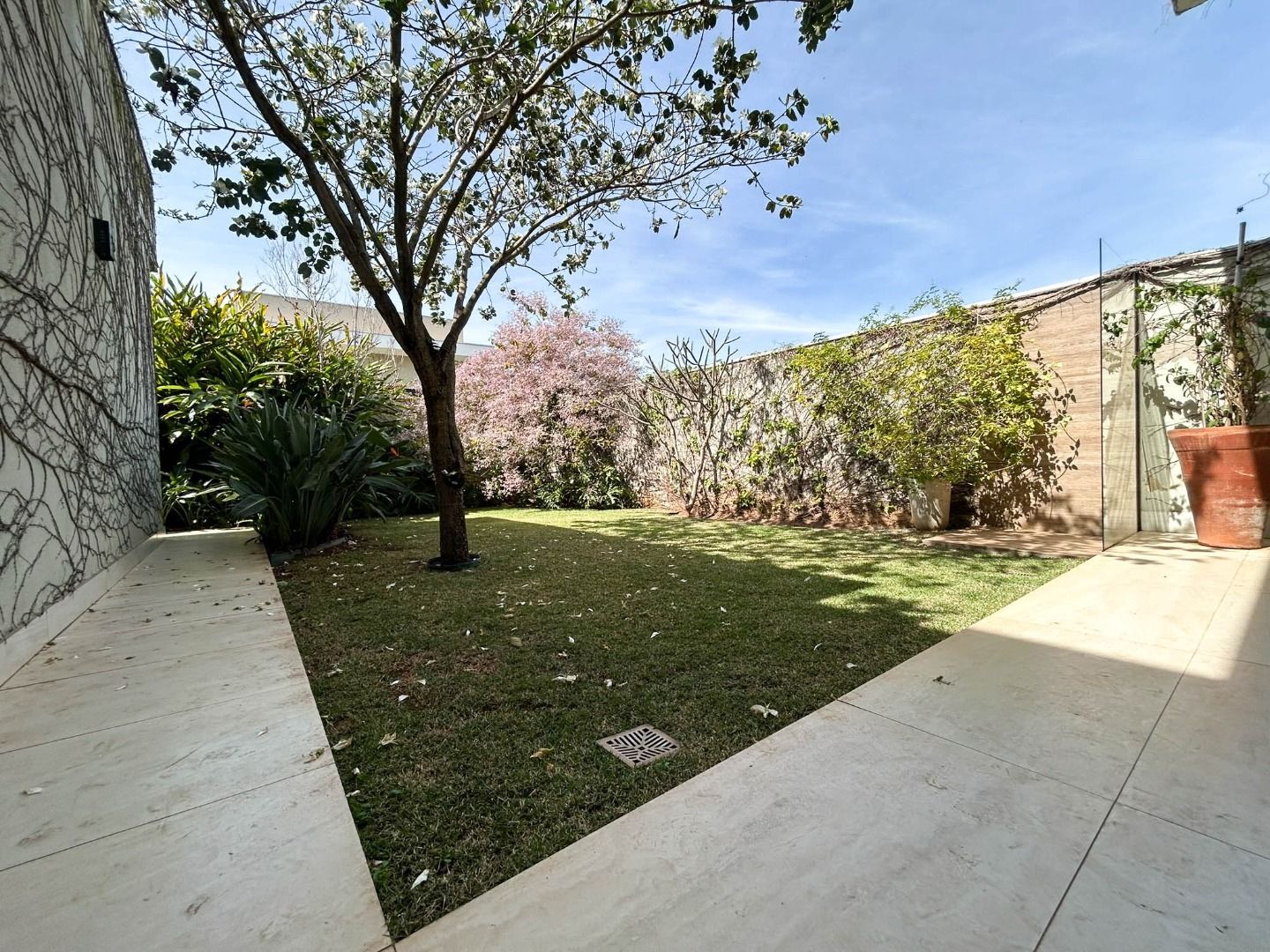 Casa no Condomínio Villas do Golfe, em Itu disponível para para aluguel | Grupo Kaion: 