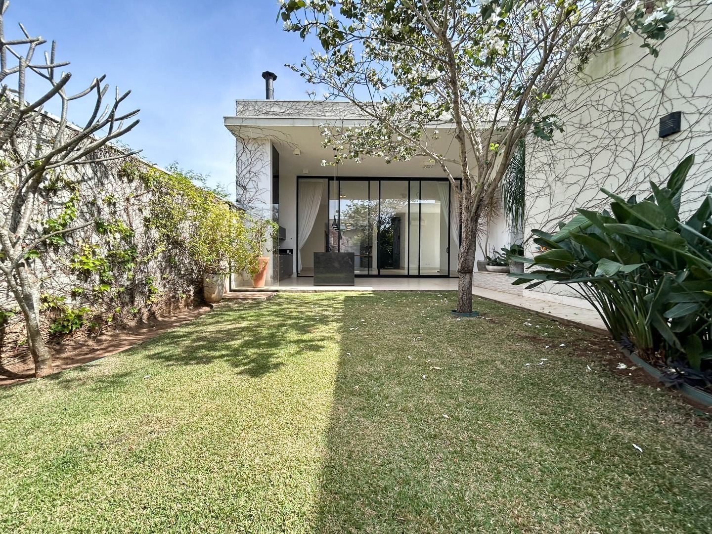 Casa no Condomínio Villas do Golfe, em Itu disponível para para aluguel | Grupo Kaion: 