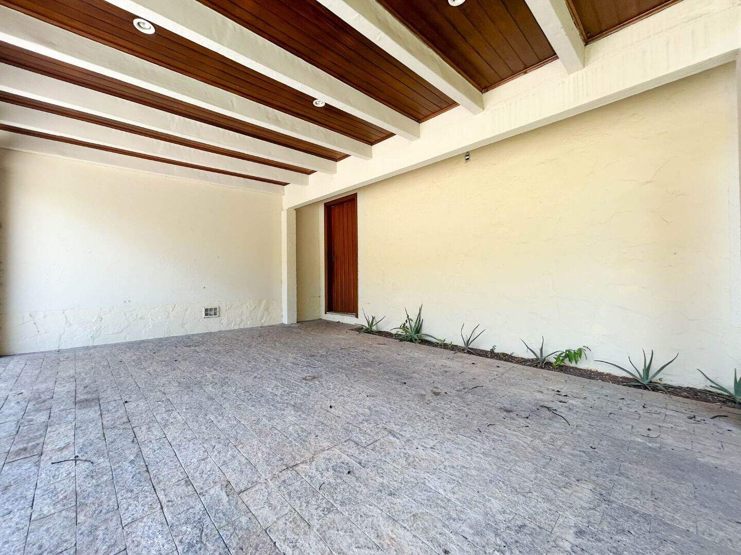 Casa no Condomínio Terras de São José, em Itu disponível para para aluguel | Grupo Kaion: 
