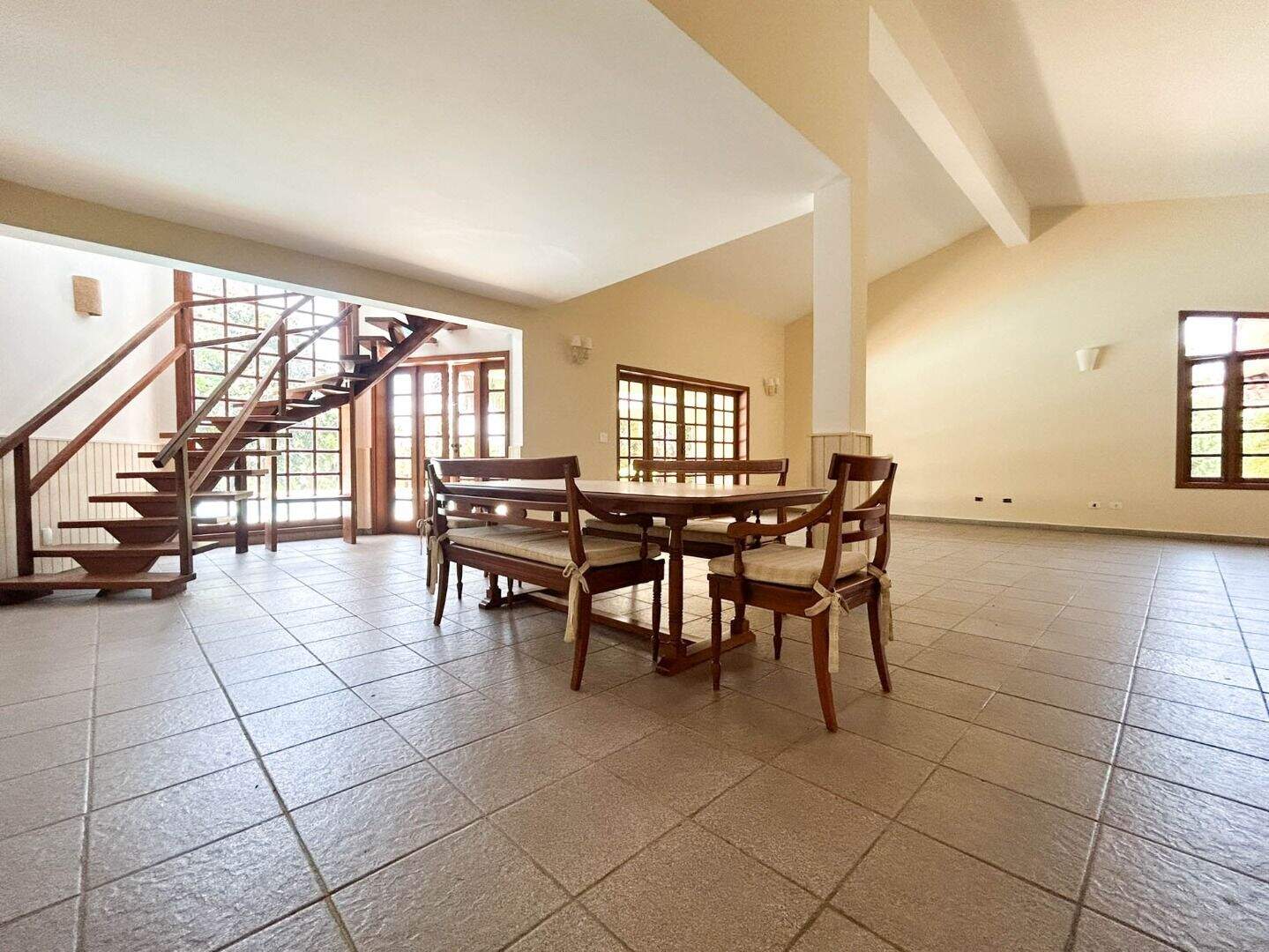 Casa no Condomínio Terras de São José, em Itu disponível para para aluguel | Grupo Kaion: 
