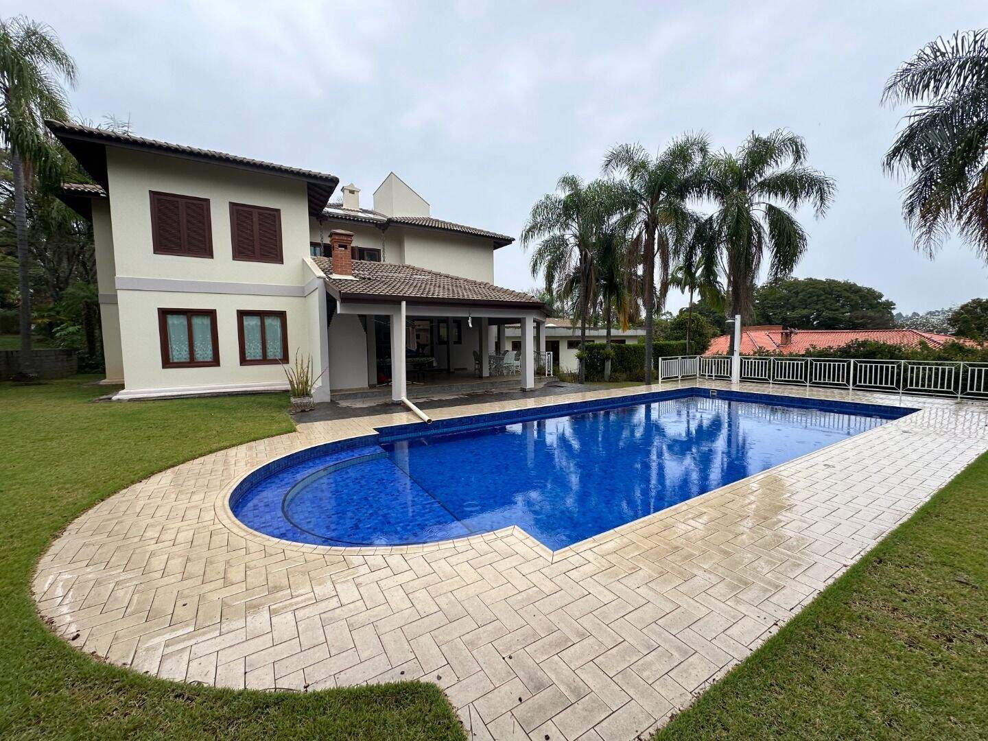 Casa no Condomínio Terras de São José, em Itu disponível para para aluguel | Grupo Kaion: 