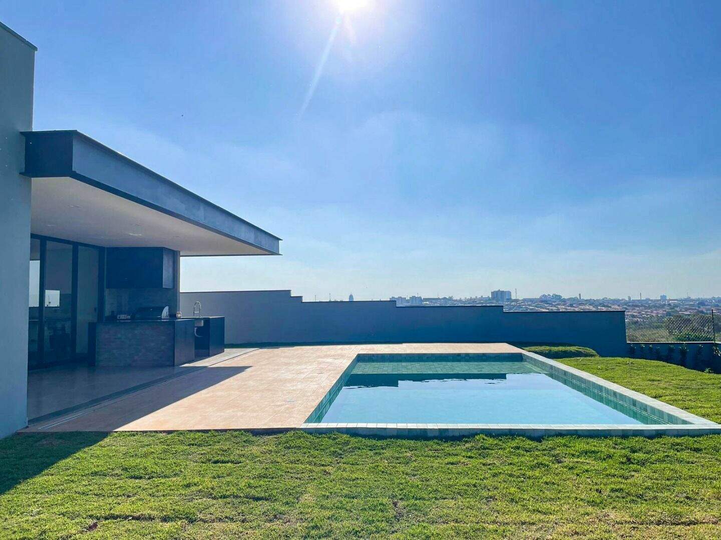 Casa no Residencial Parque Campos de Santo Antônio II, em Itu disponível para para aluguel | Grupo Kaion: 