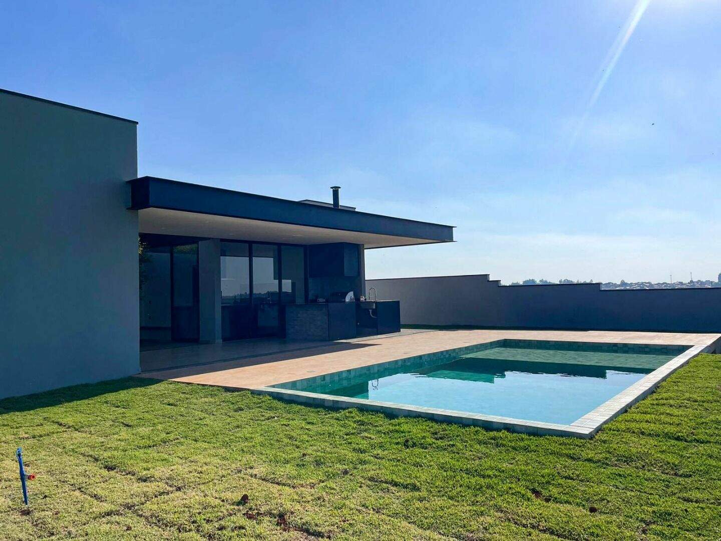 Casa no Residencial Parque Campos de Santo Antônio II, em Itu disponível para para aluguel | Grupo Kaion: 