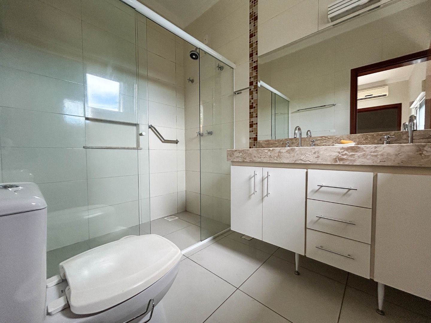 Casa no Condomínio Campos de Santo Antônio, em Itu disponível para para aluguel | Grupo Kaion: 