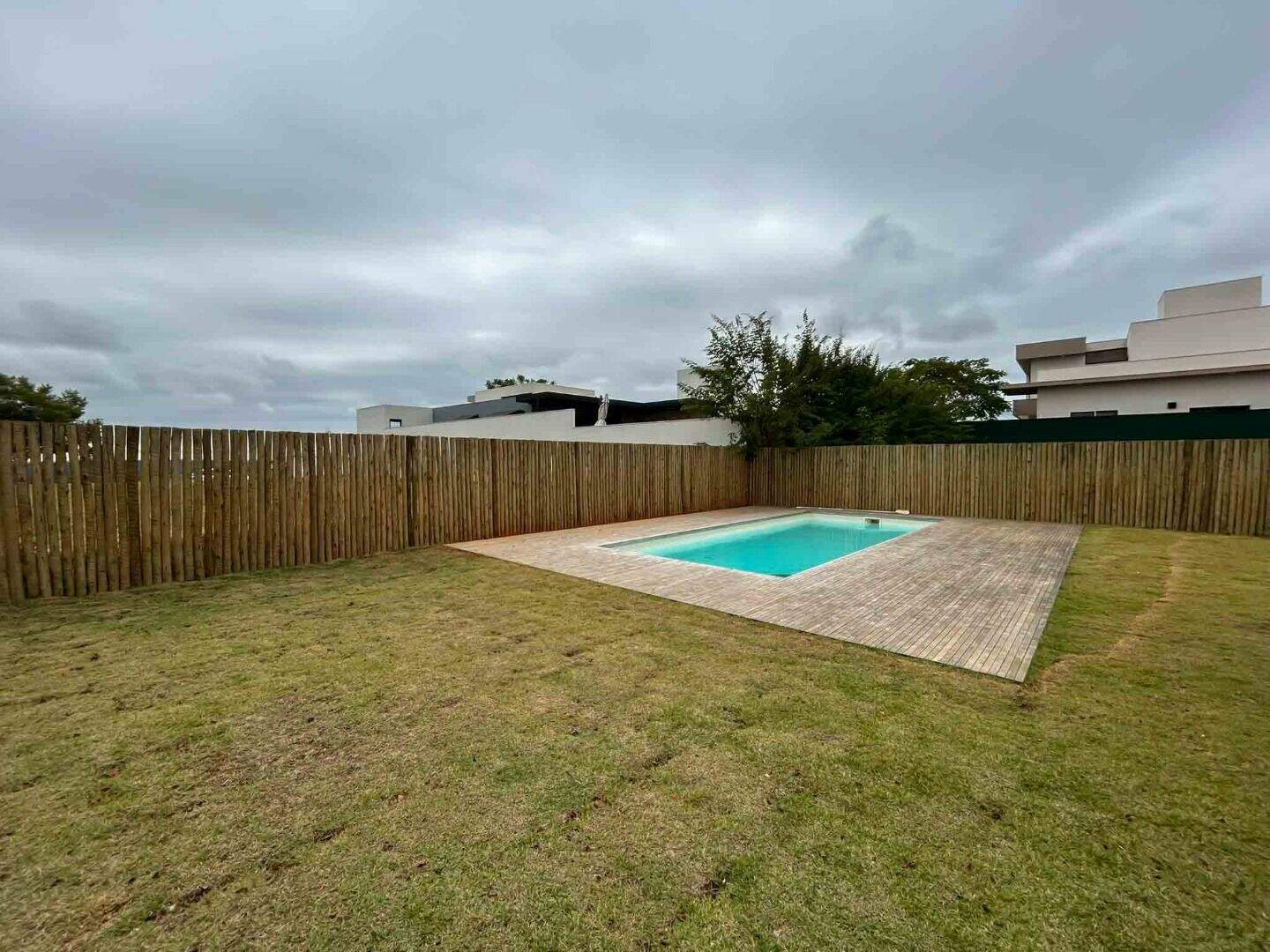 Casa no Residencial Parque Campos de Santo Antônio II, em Itu disponível para para aluguel | Grupo Kaion: 