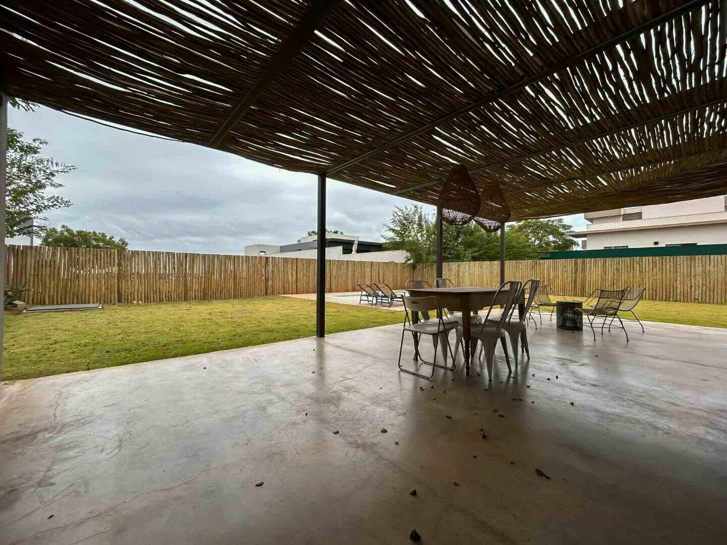 Casa no Residencial Parque Campos de Santo Antônio II, em Itu disponível para para aluguel | Grupo Kaion: 