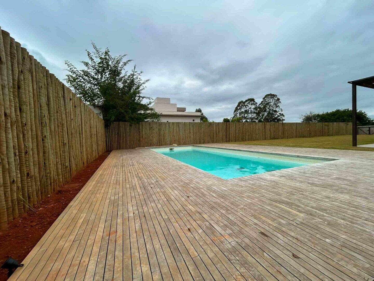 Casa no Residencial Parque Campos de Santo Antônio II, em Itu disponível para para aluguel | Grupo Kaion: 
