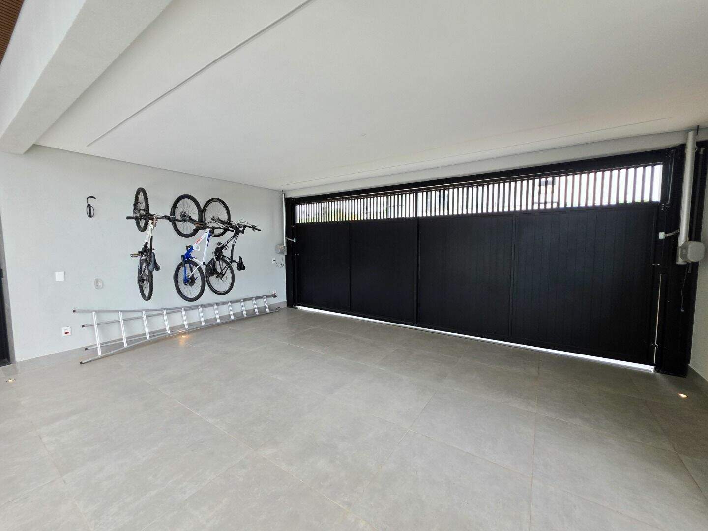 Casa no Residencial Parque Campos de Santo Antônio II, em Itu disponível para para aluguel | Grupo Kaion: 