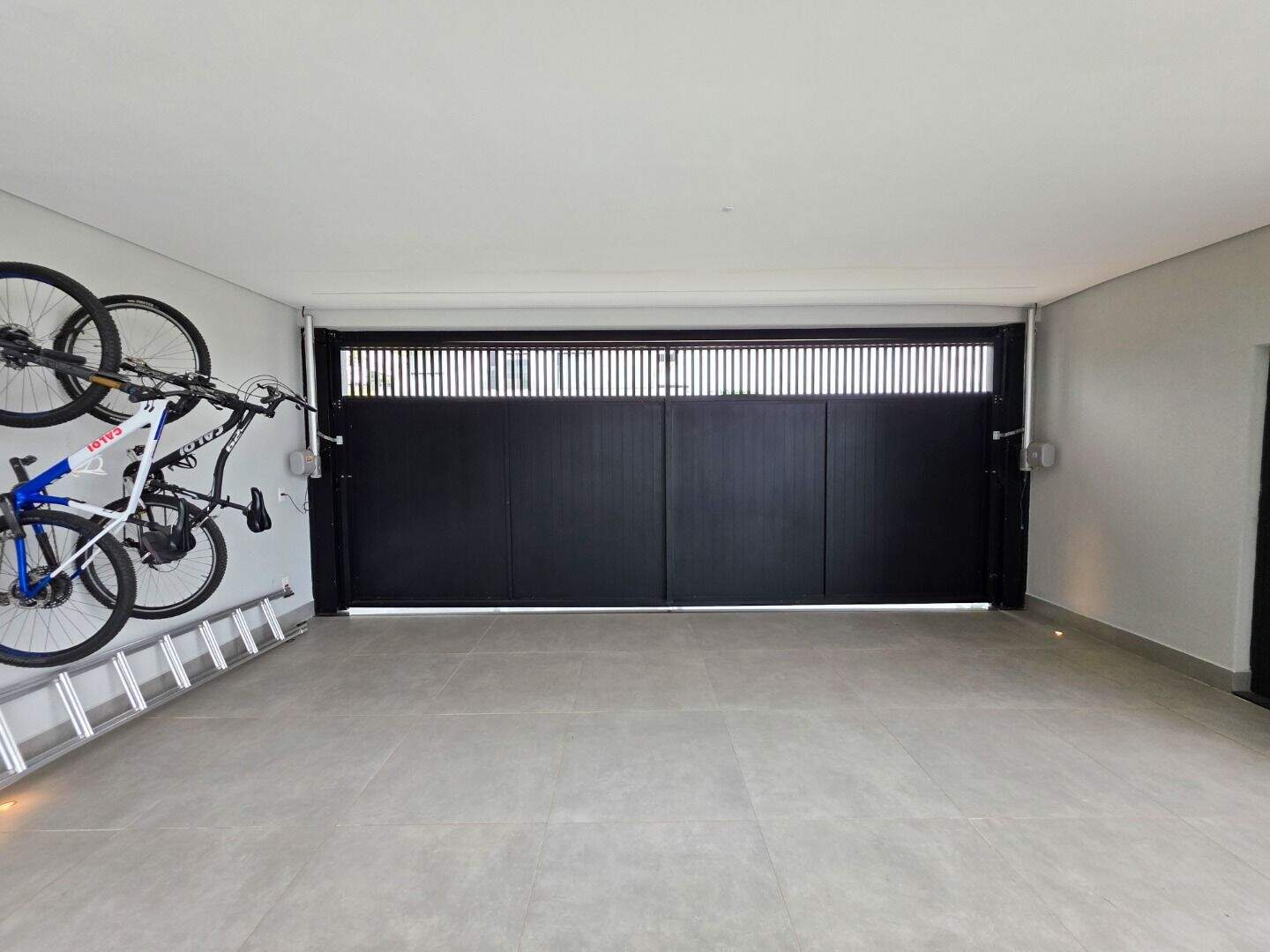 Casa no Residencial Parque Campos de Santo Antônio II, em Itu disponível para para aluguel | Grupo Kaion: 