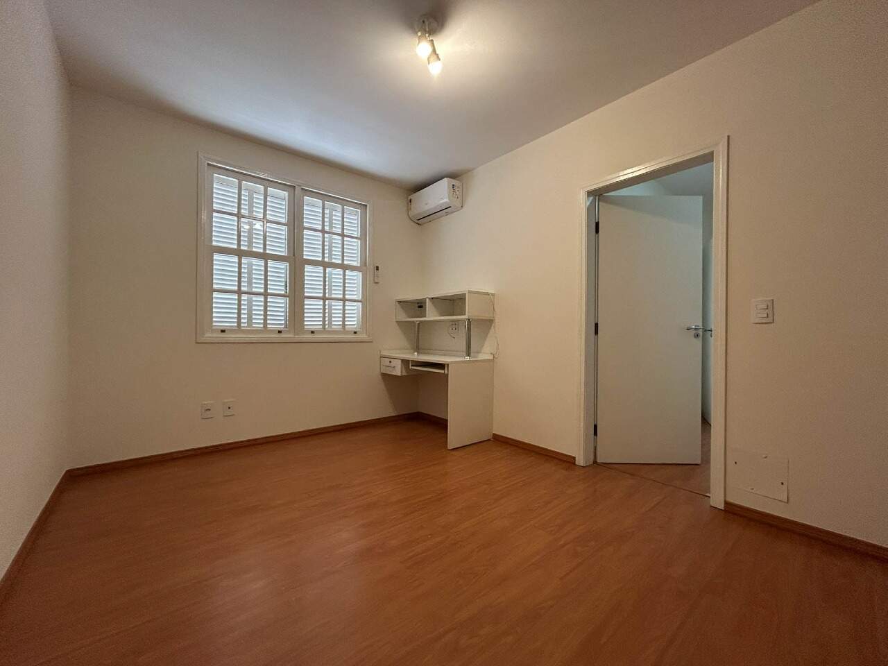 Casa no Condomínio Fechado Hermenegildo Milioni, em Salto disponível para para aluguel | Grupo Kaion: 