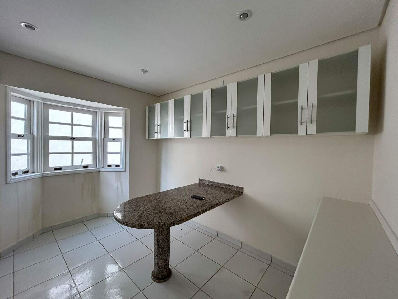 Casa no Condomínio Fechado Hermenegildo Milioni, em Salto disponível para para aluguel | Grupo Kaion: 