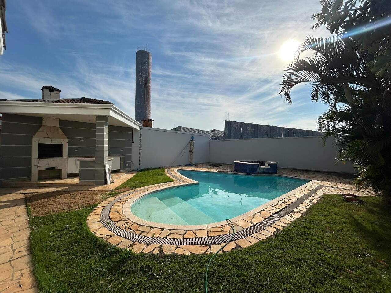 Casa no Condomínio Fechado Hermenegildo Milioni, em Salto disponível para para aluguel | Grupo Kaion: 