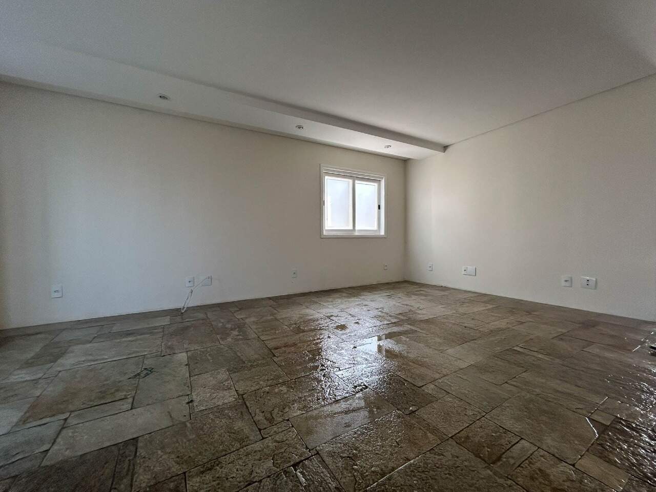 Casa no Condomínio Fechado Hermenegildo Milioni, em Salto disponível para para aluguel | Grupo Kaion: 